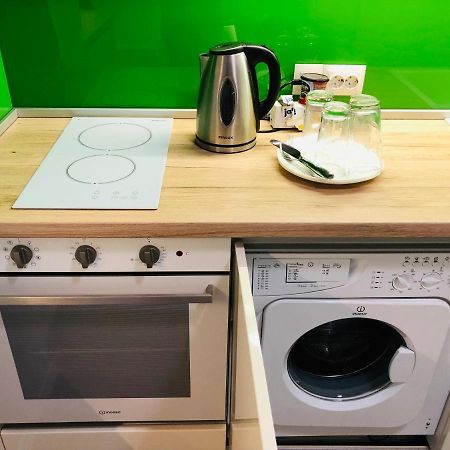 Turquoise And Magenta Apartment โซเฟีย ภายนอก รูปภาพ