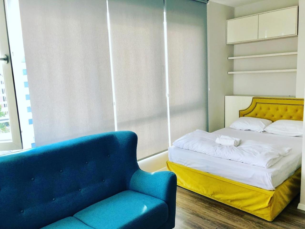 Turquoise And Magenta Apartment โซเฟีย ภายนอก รูปภาพ