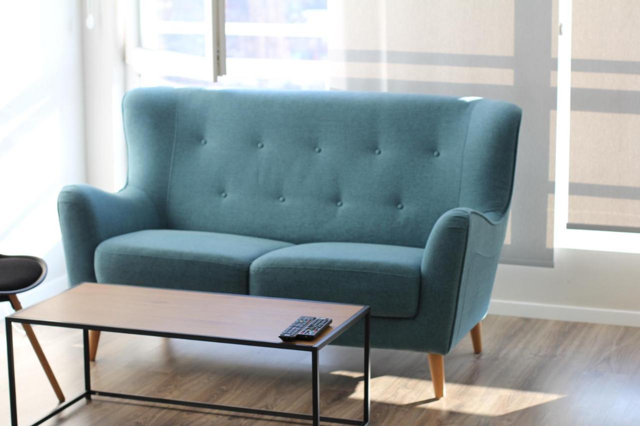 Turquoise And Magenta Apartment โซเฟีย ภายนอก รูปภาพ